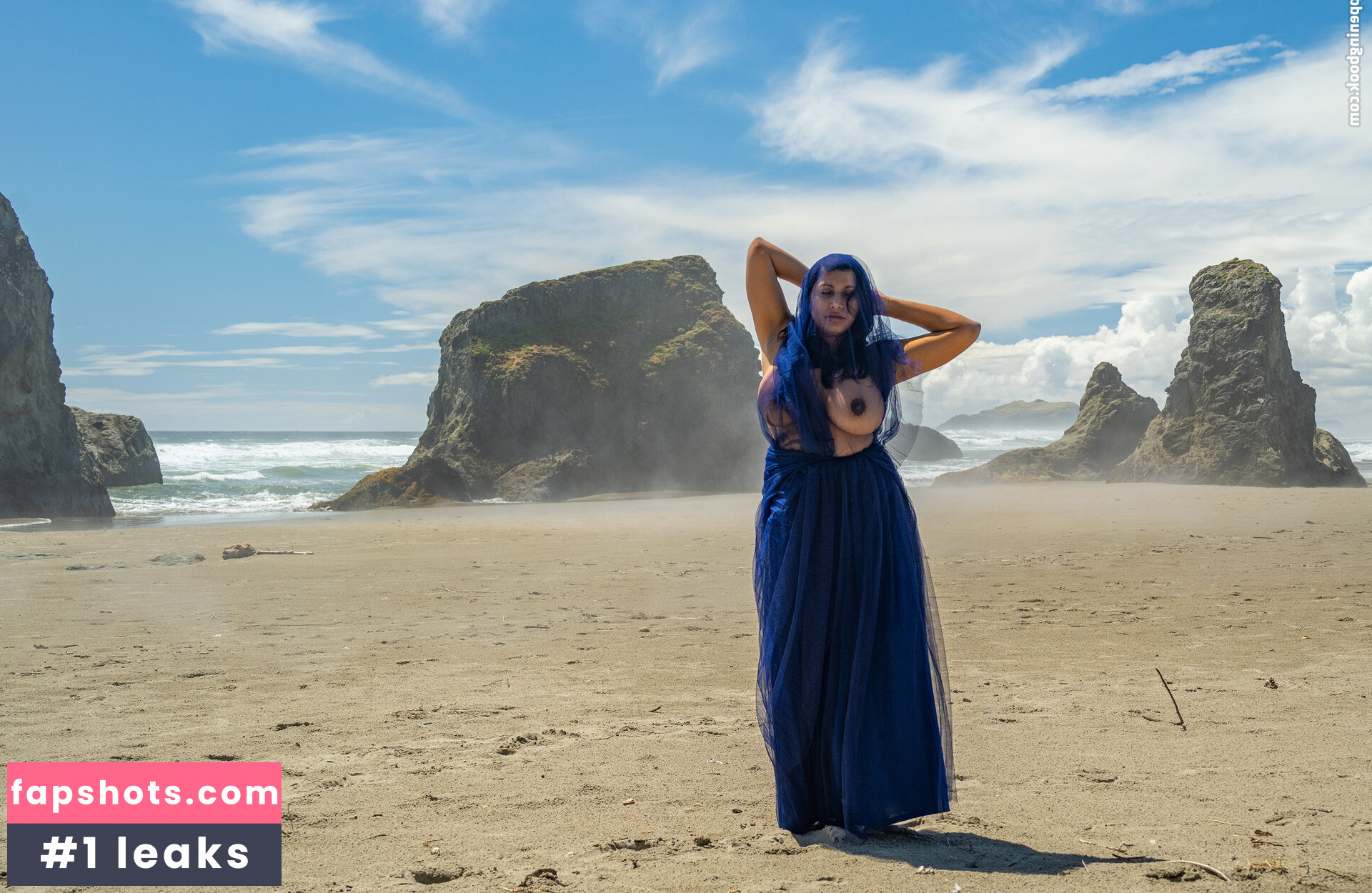 Devi The Model gallery photo #25