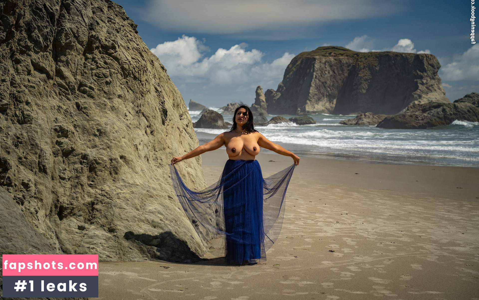 Devi The Model gallery photo #26