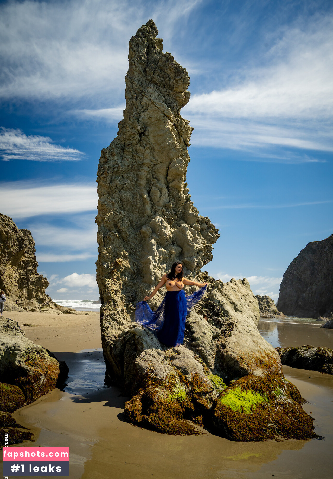 Devi The Model gallery photo #27