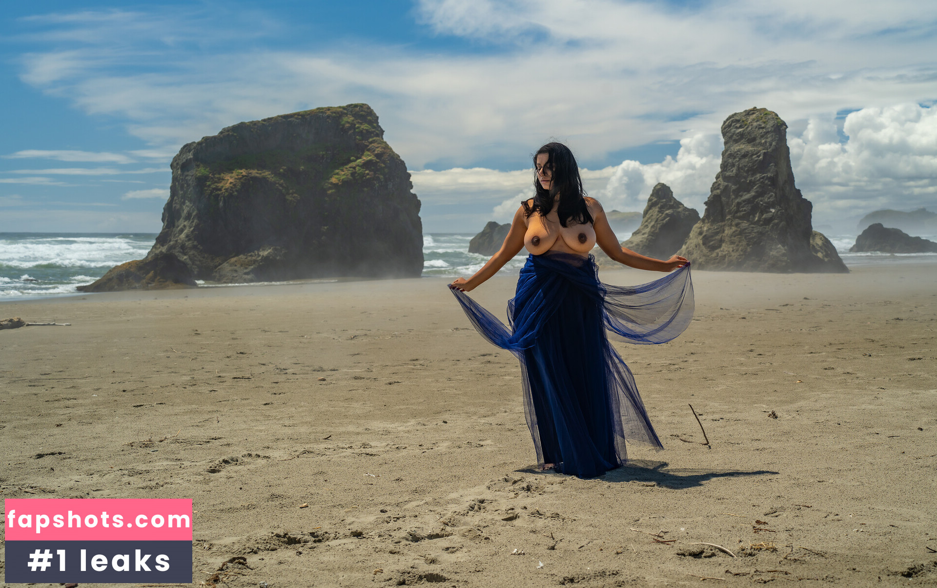 Devi The Model gallery photo #33