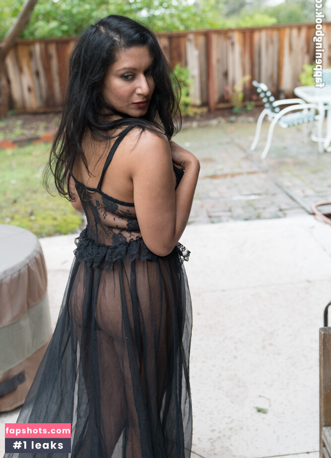 Devi The Model gallery photo #91