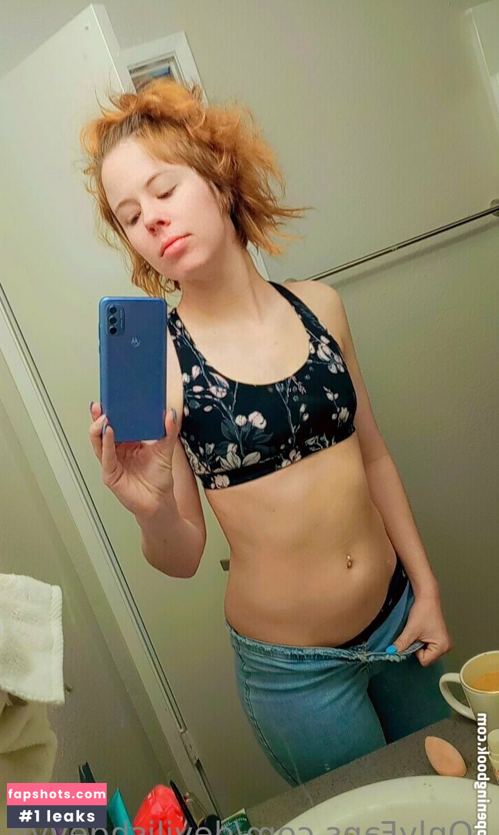 devilishdevyn gallery photo #3