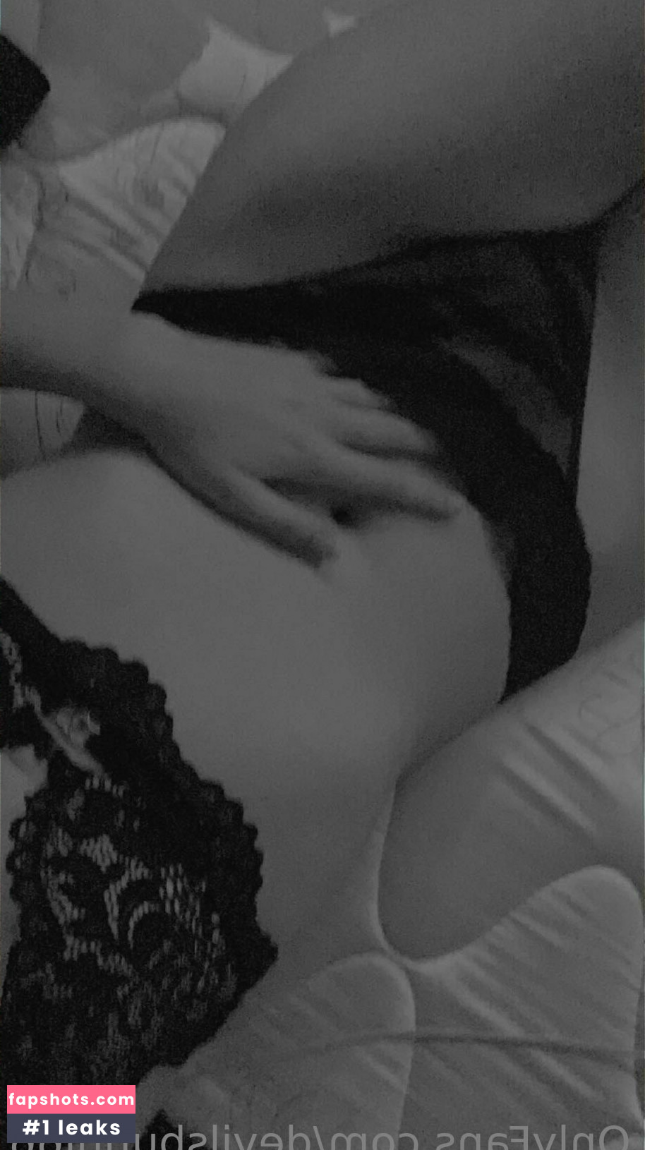 devilsbunni66 gallery photo #50