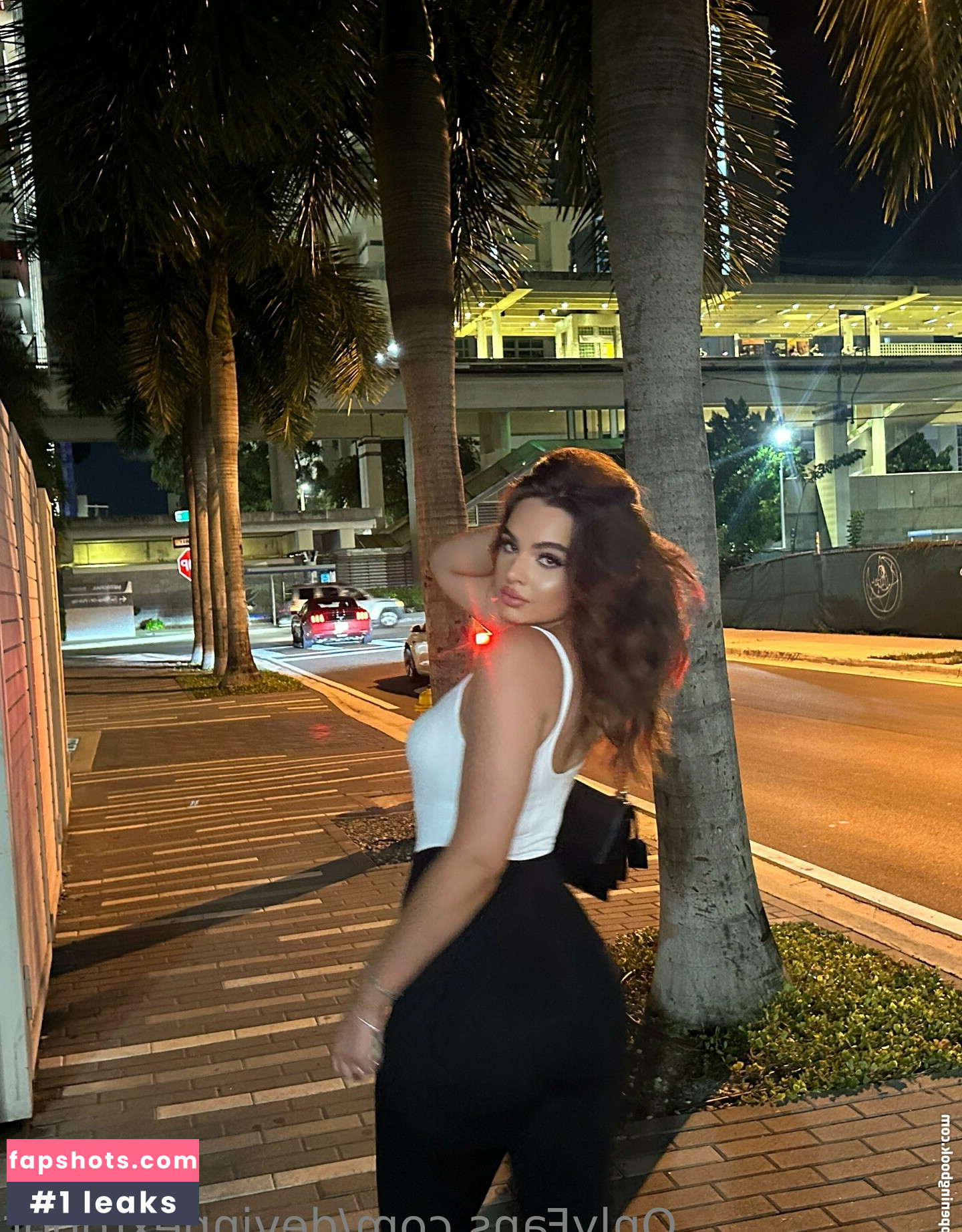 devinnextdoor gallery photo #23