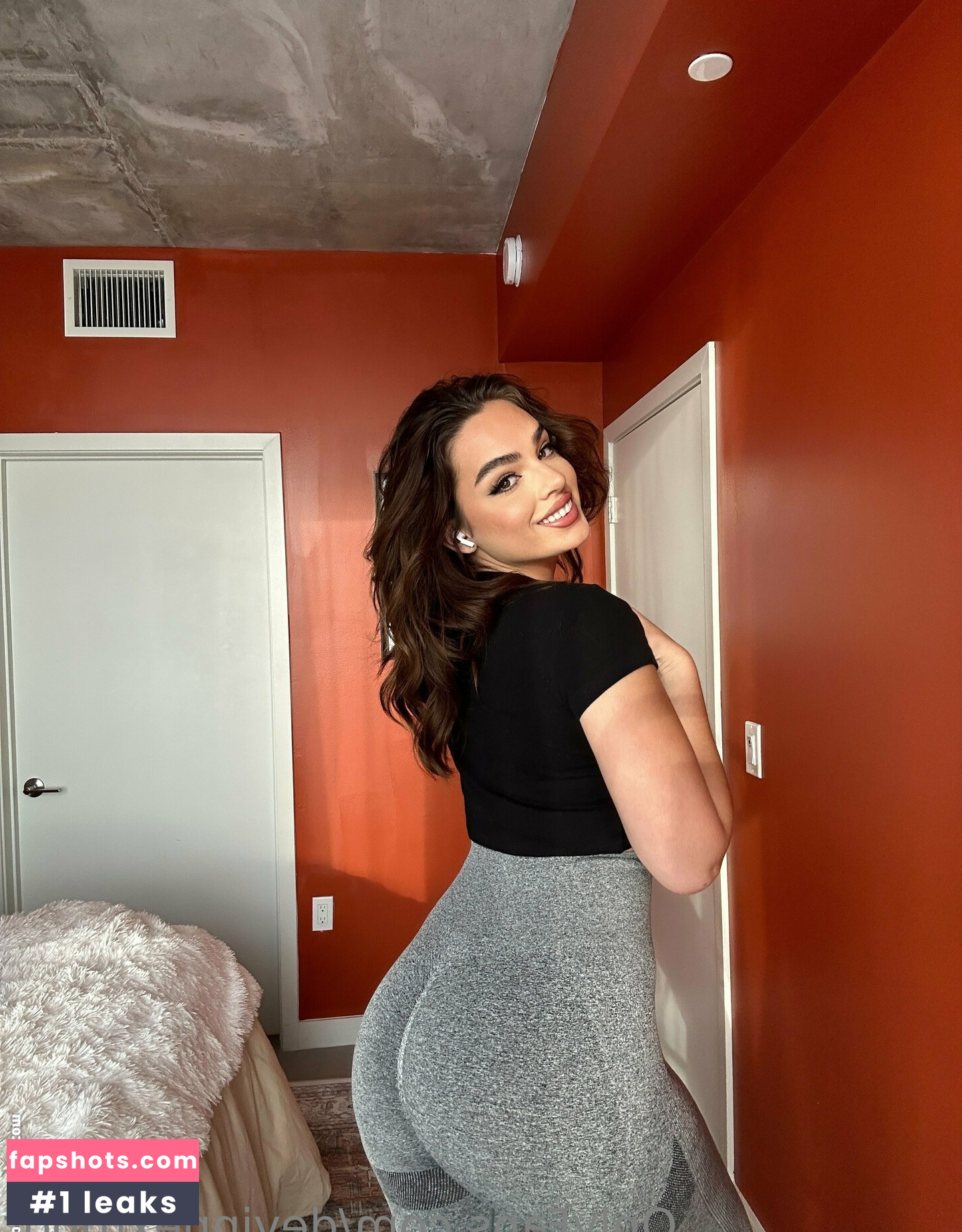 devinnextdoor gallery photo #37