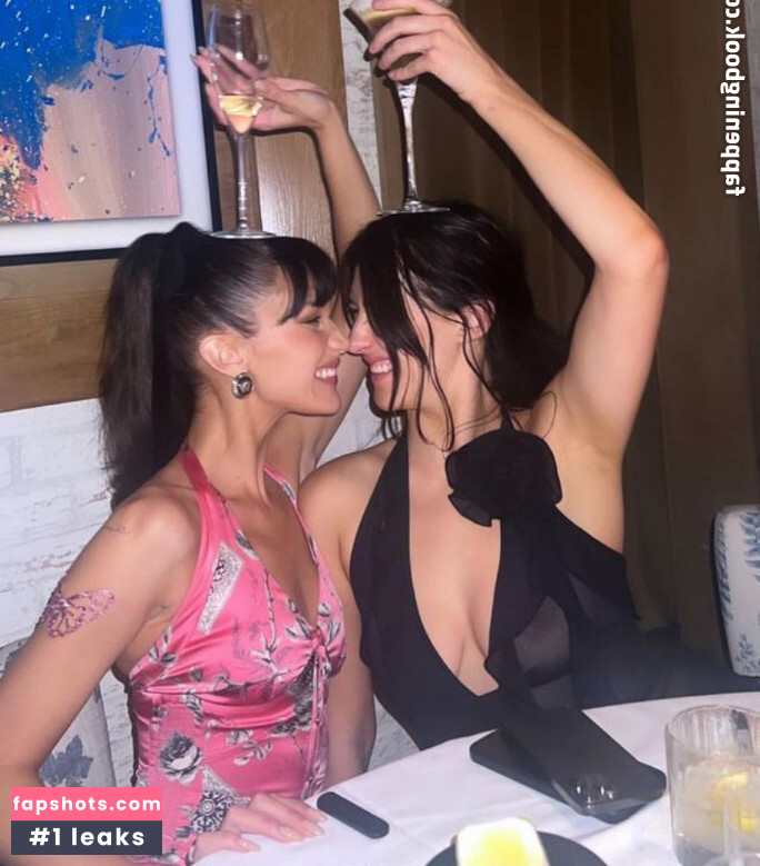 Devon Lee Carlson gallery photo #15