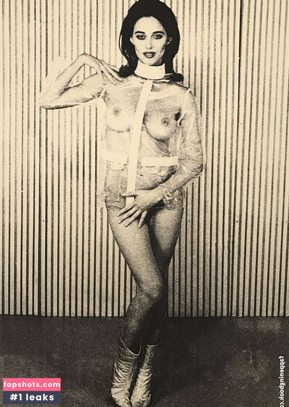 Devon Lee Carlson gallery photo #17