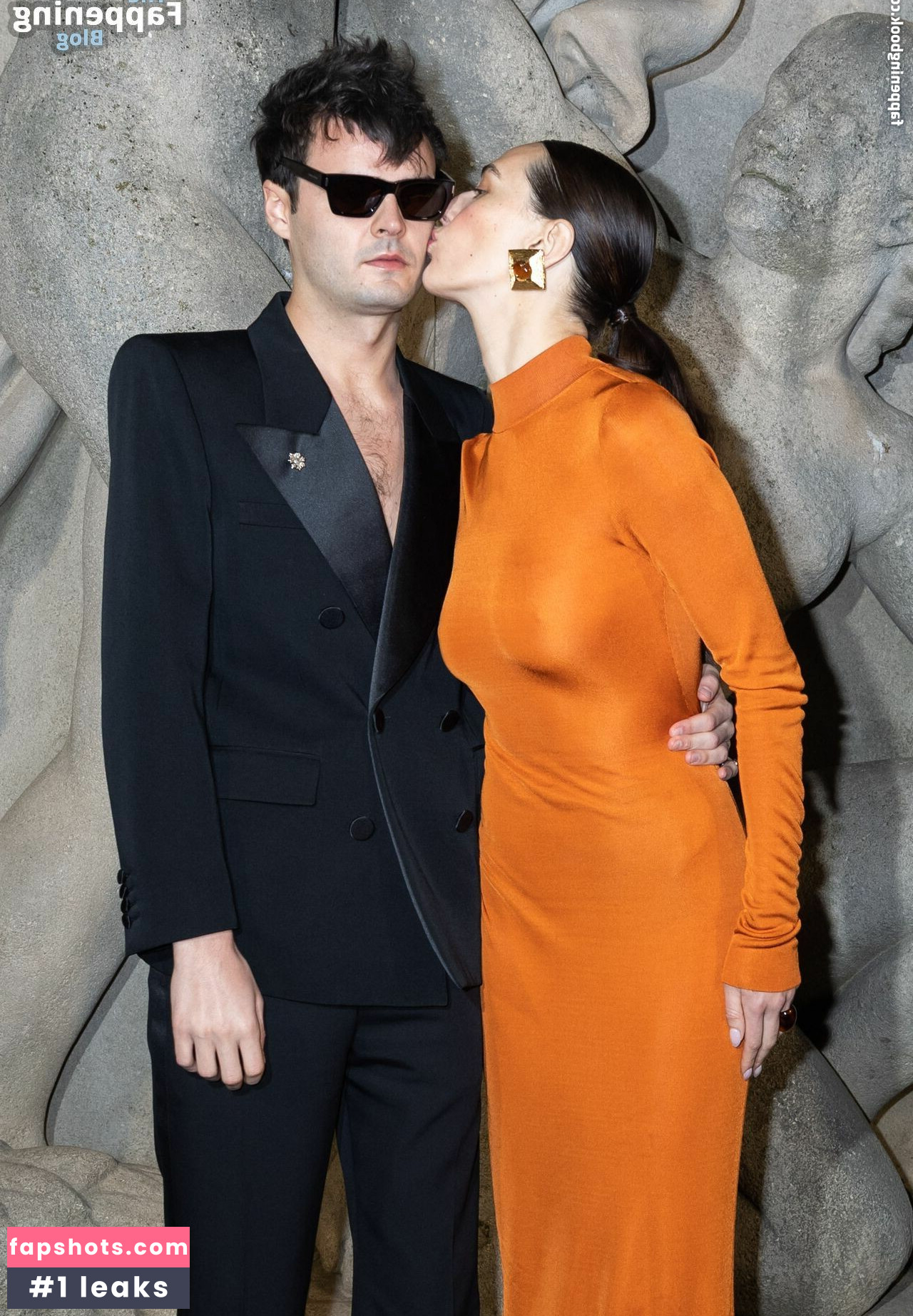 Devon Lee Carlson gallery photo #57