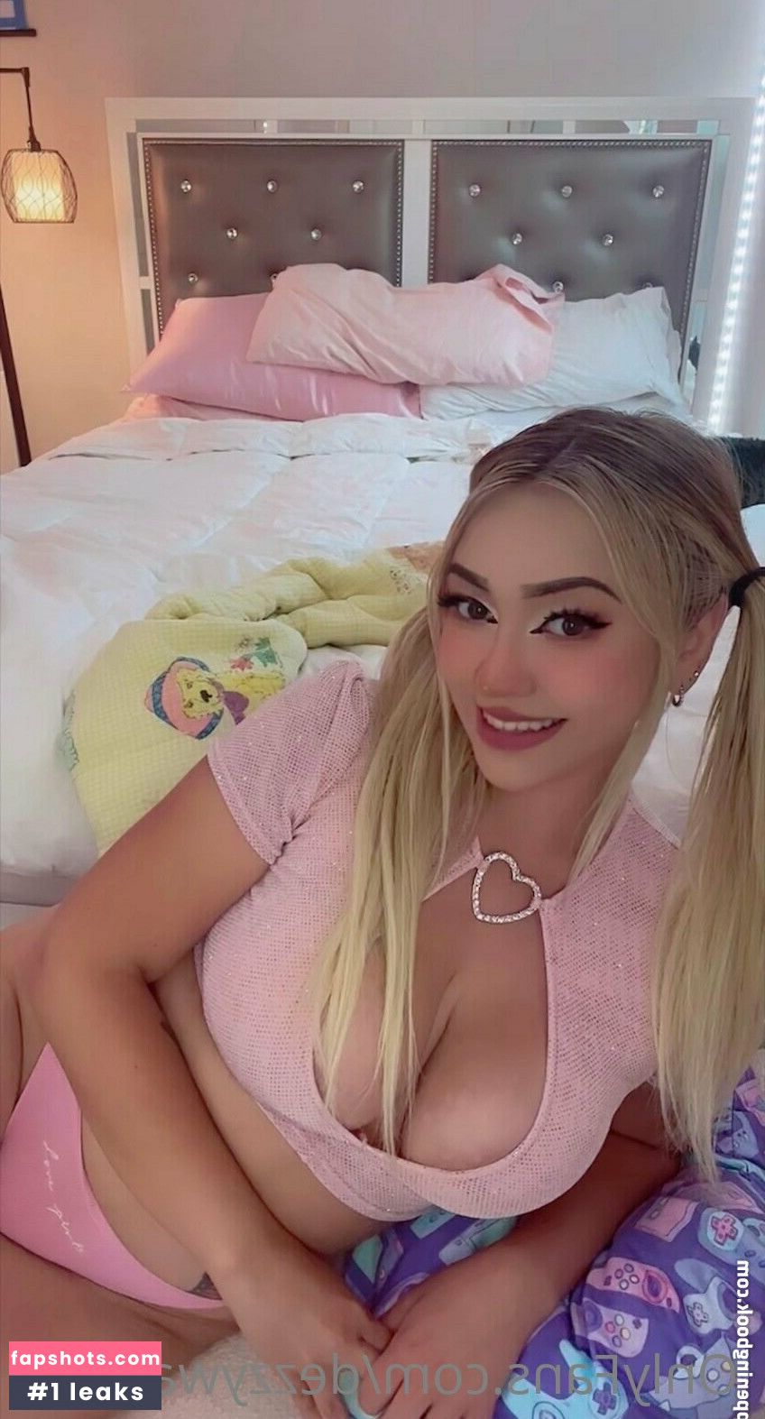 dezzywaifuvip gallery photo #21