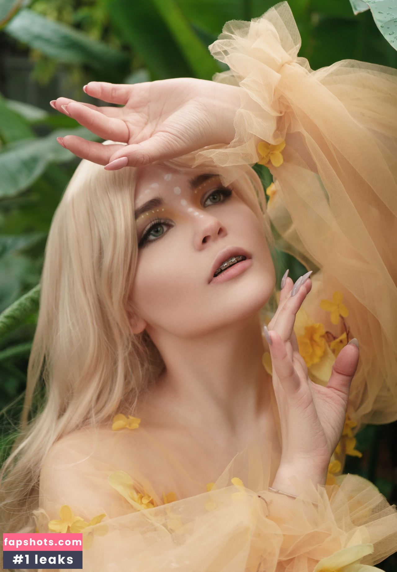 Di Simon gallery photo #24