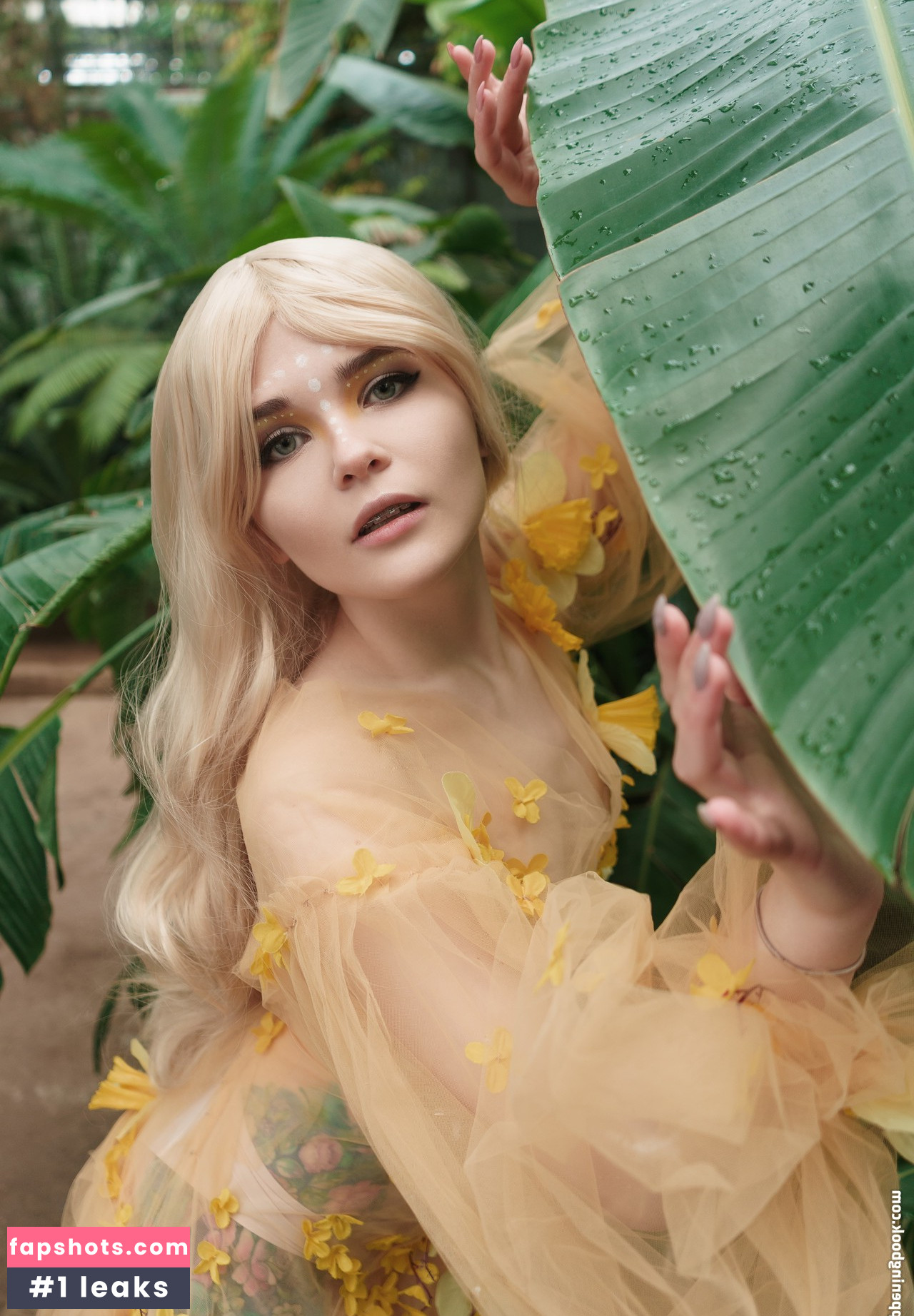 Di Simon gallery photo #27