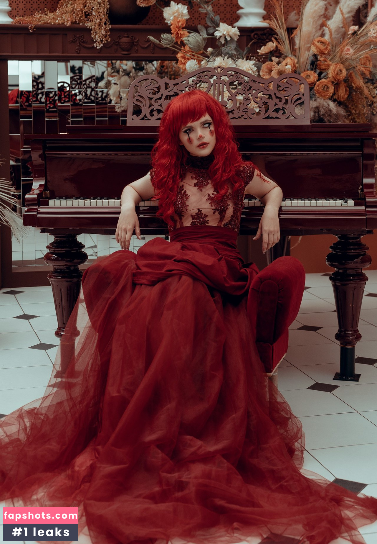 Di Simon gallery photo #40