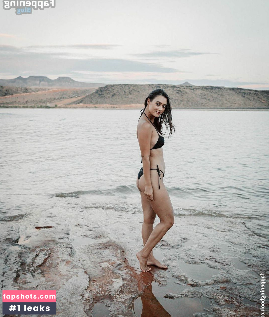 Dia Frampton gallery photo #3