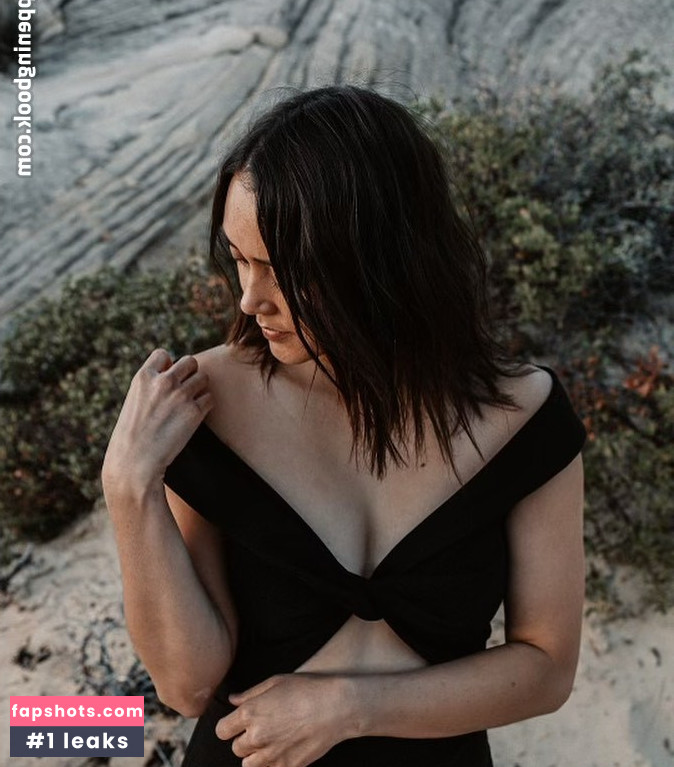 Dia Frampton gallery photo #23