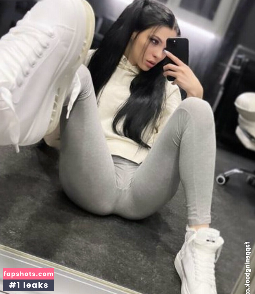 Diana Black / Diana Volkova gallery photo #4