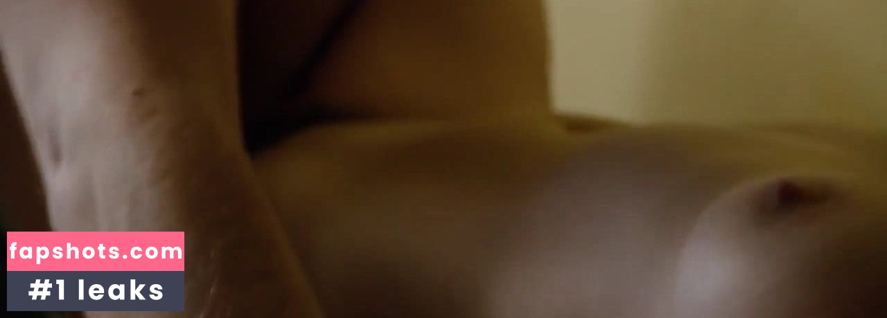 Diana Cavallioti gallery photo #5