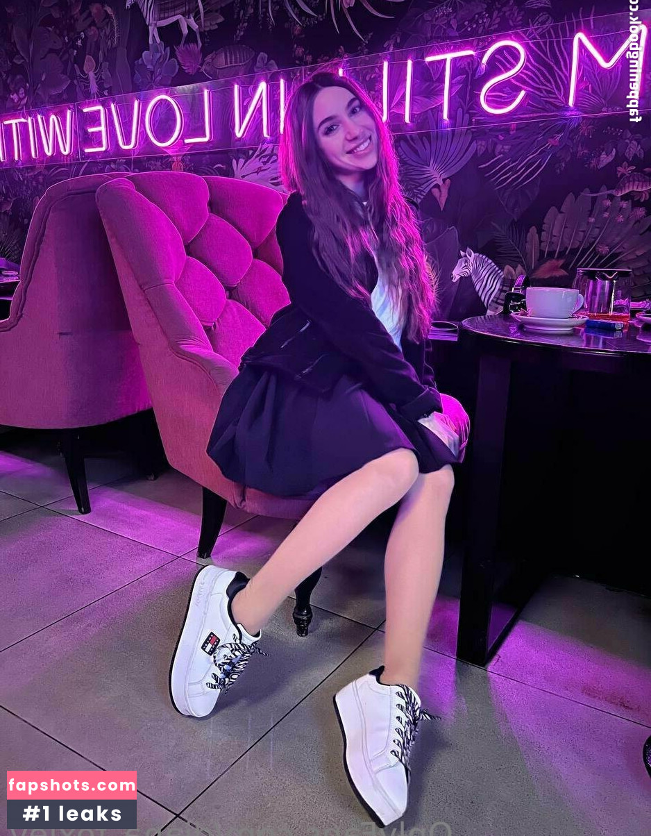 diana_foxley gallery photo #39