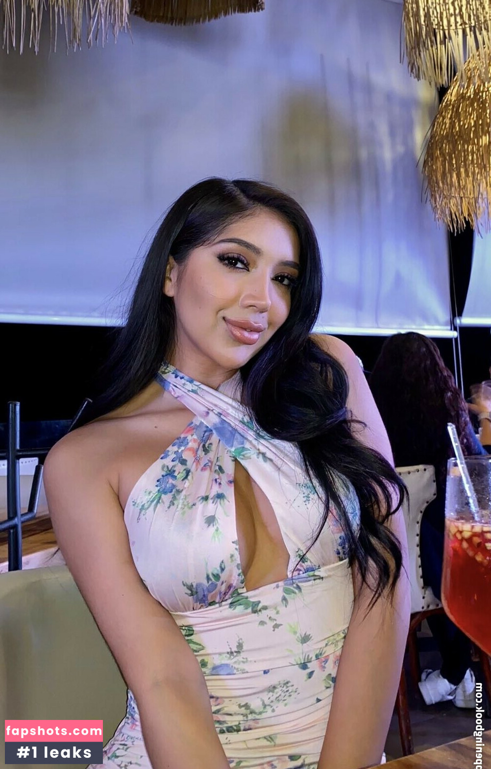 Diana García gallery photo #4