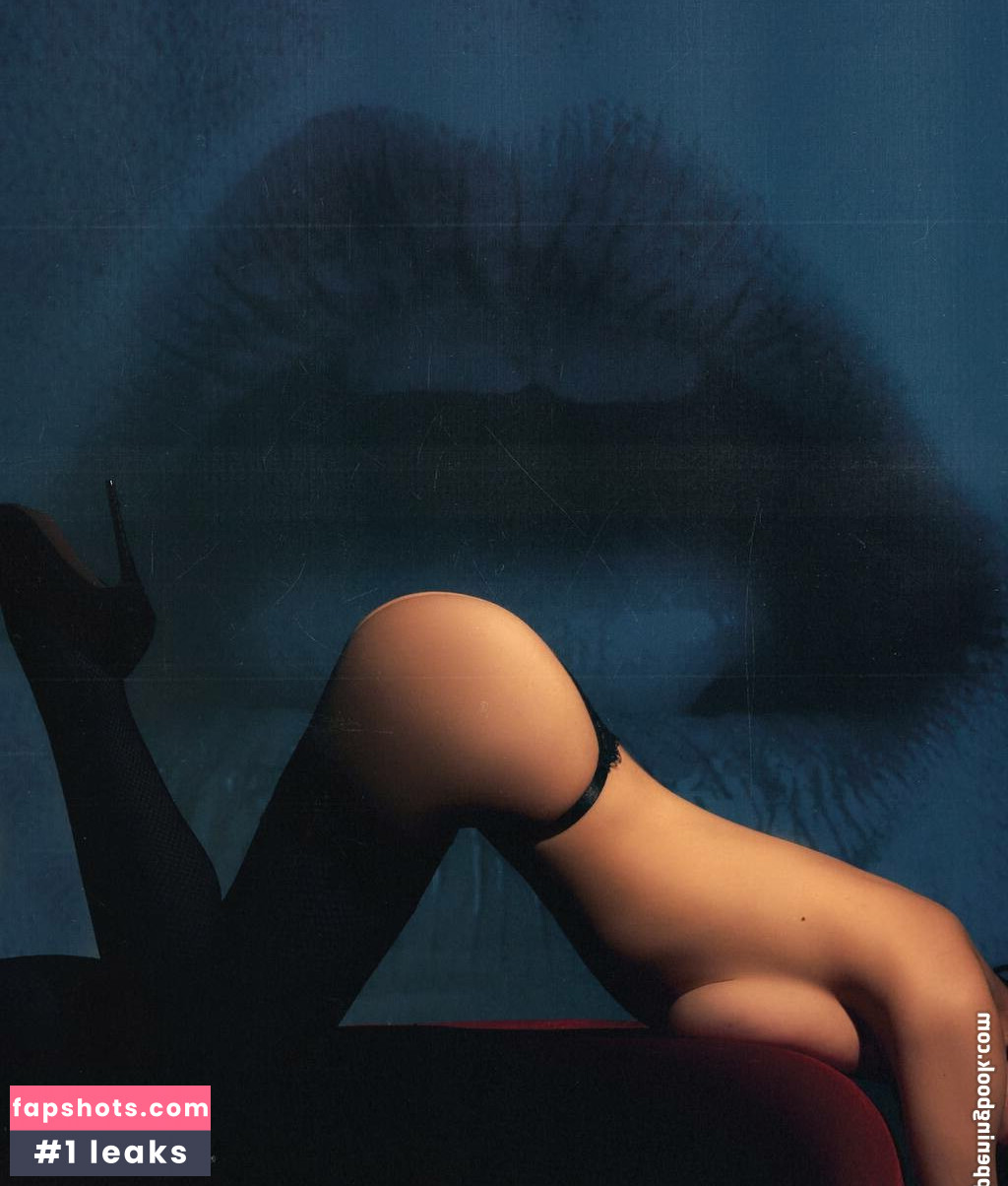 Diana Koss gallery photo #8