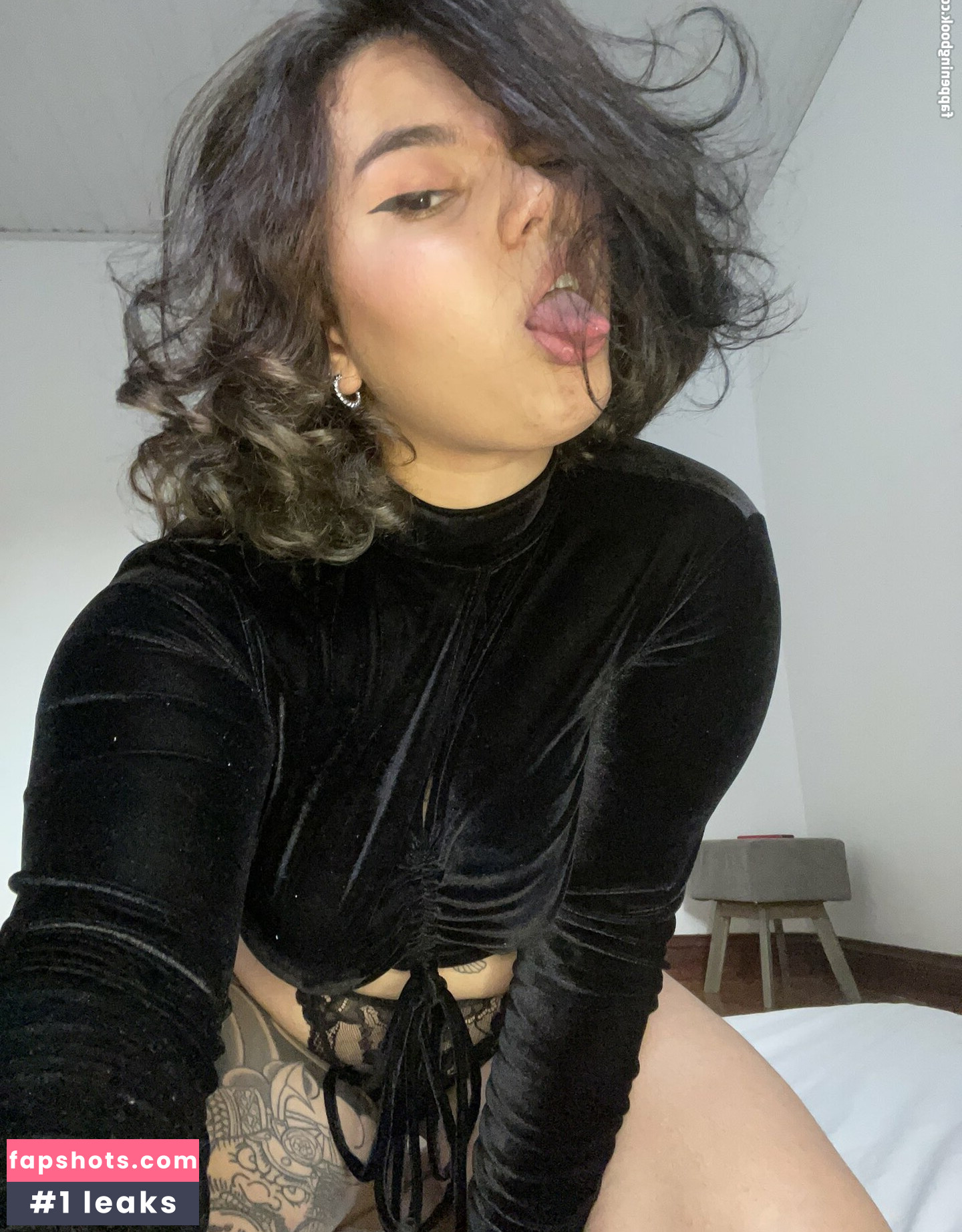 Diana Koyuncu gallery photo #4