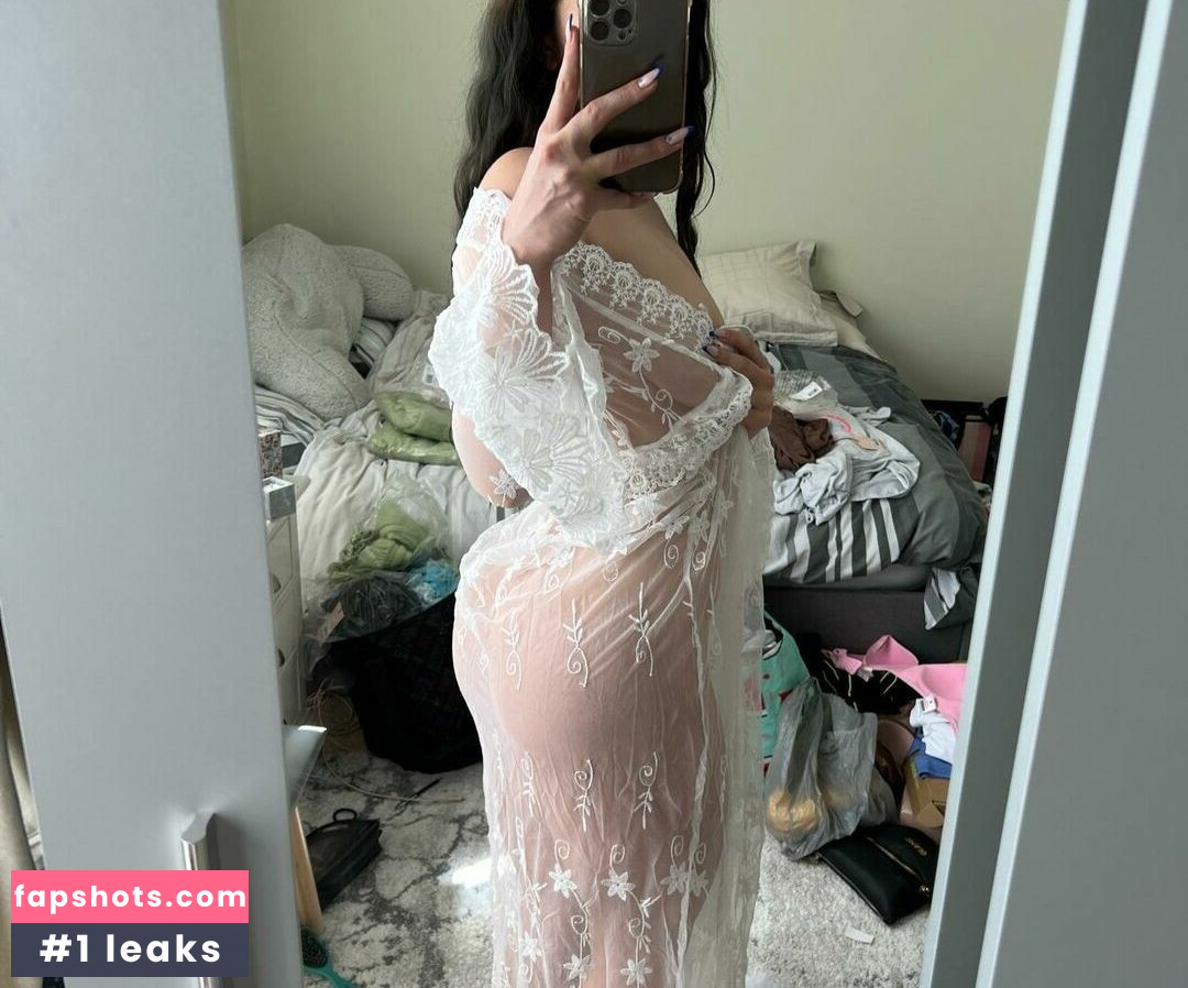 Diana Lapo gallery photo #35