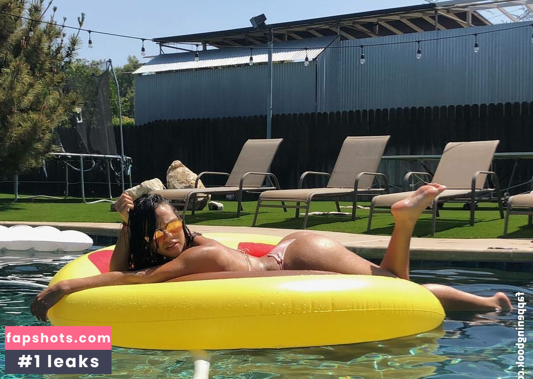 Diana Levy gallery photo #26