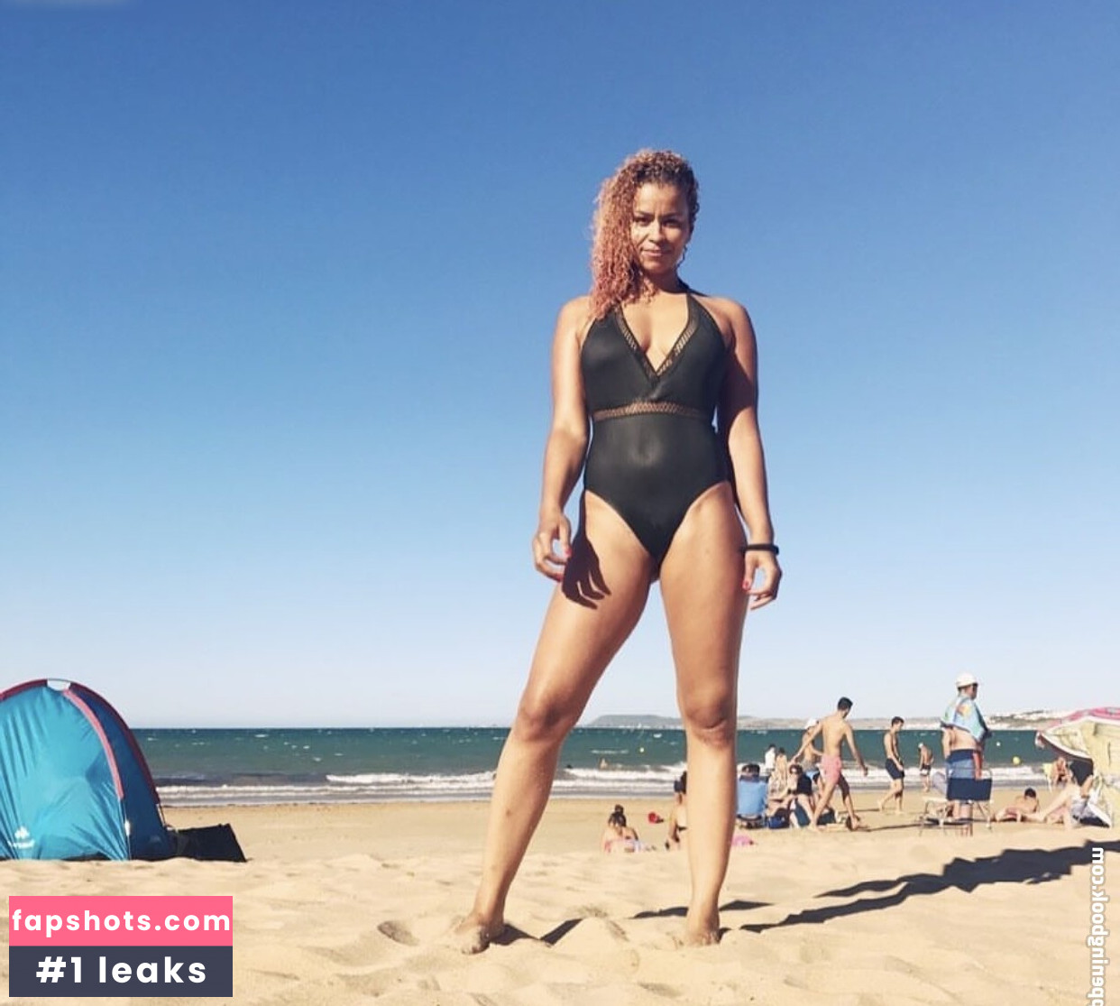 Diana Schneider gallery photo #8