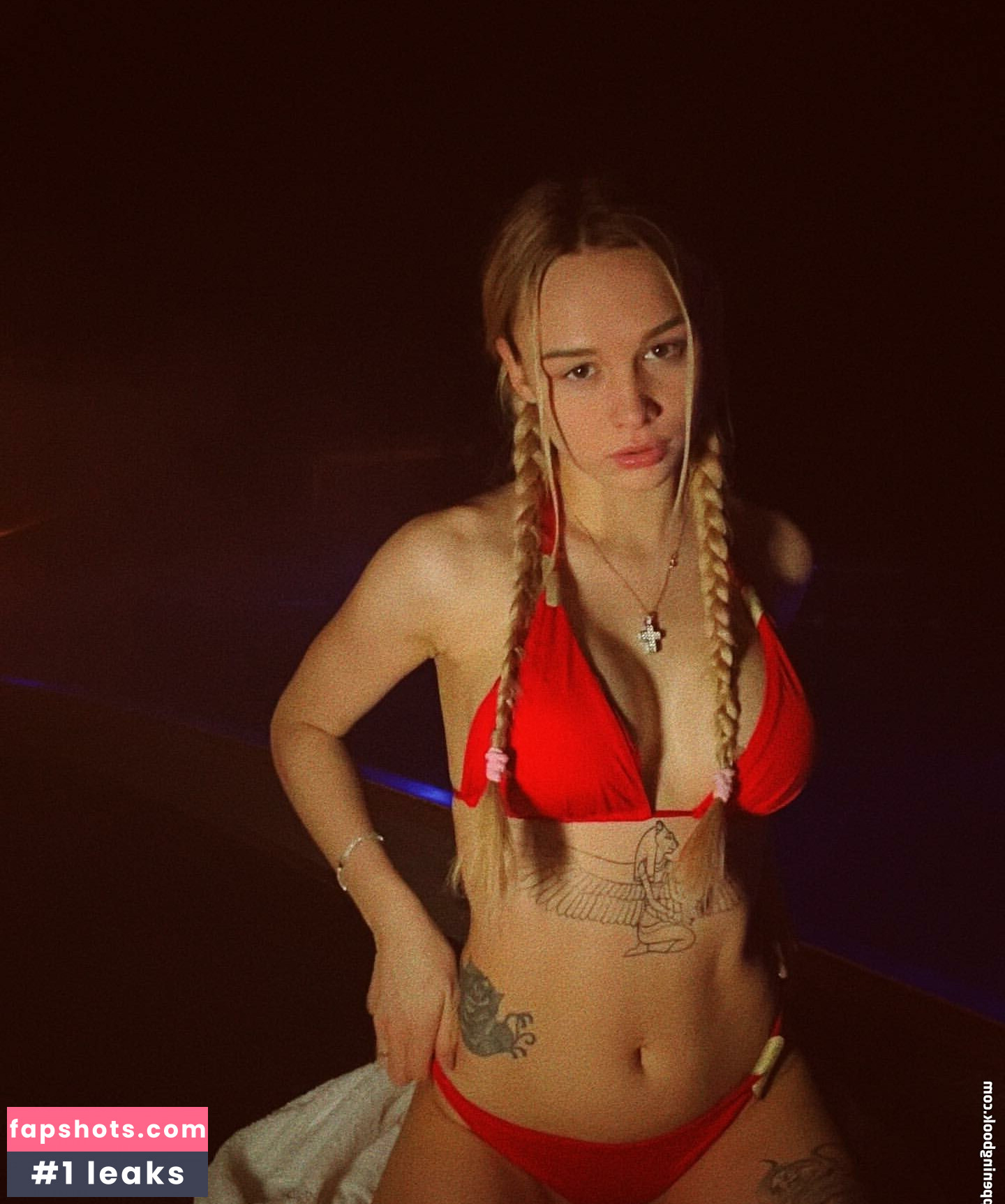 Diana Shurygina gallery photo #13