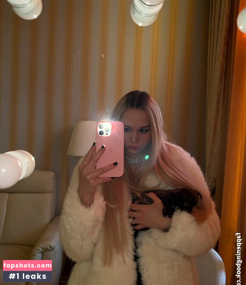 Diana Shurygina gallery photo #3