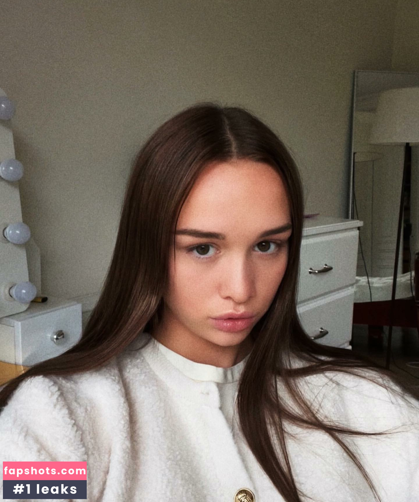 Diana Shurygina gallery photo #21