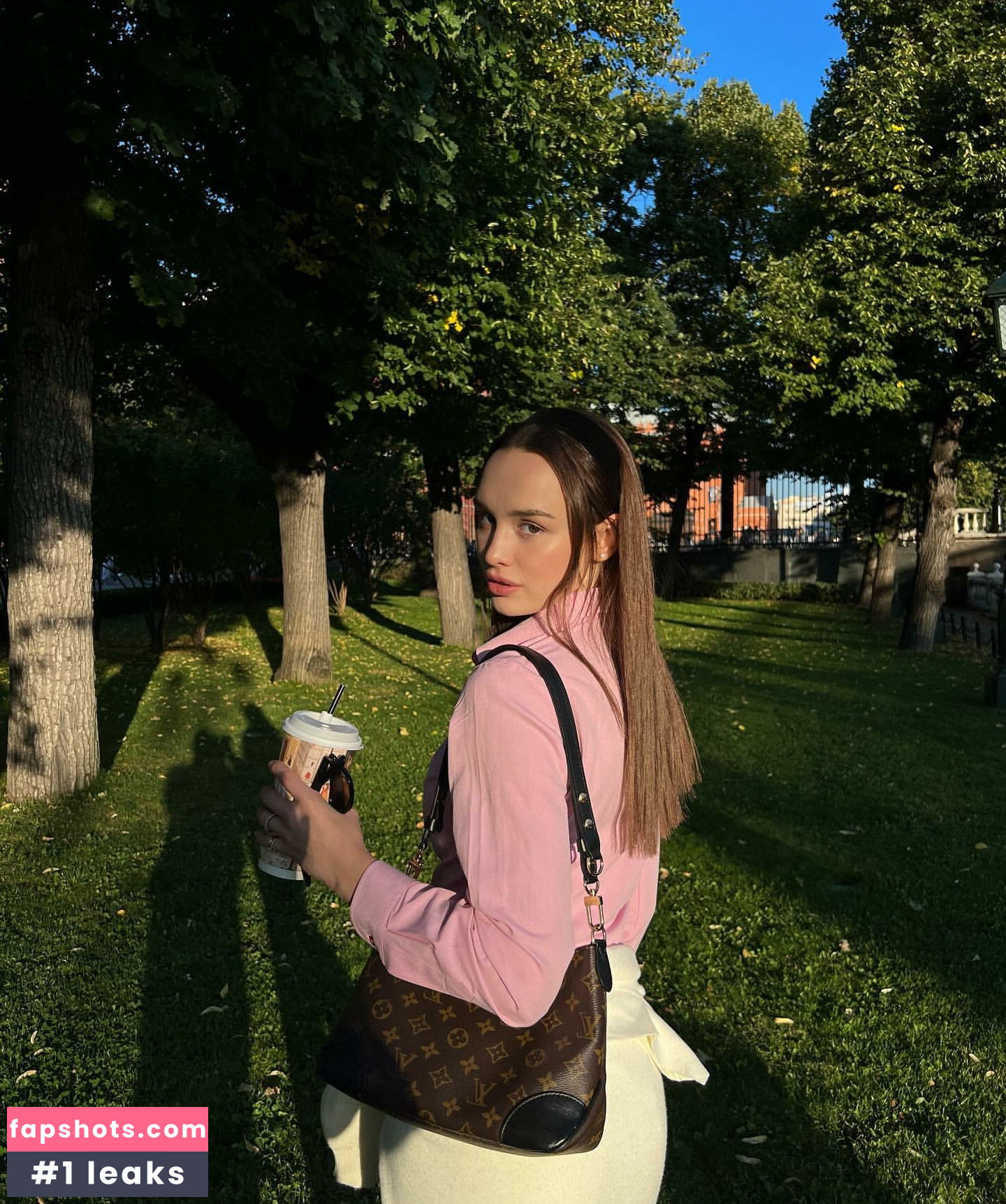 Diana Shurygina gallery photo #29