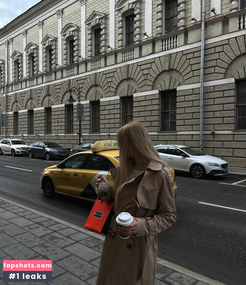 Diana Shurygina gallery photo #4