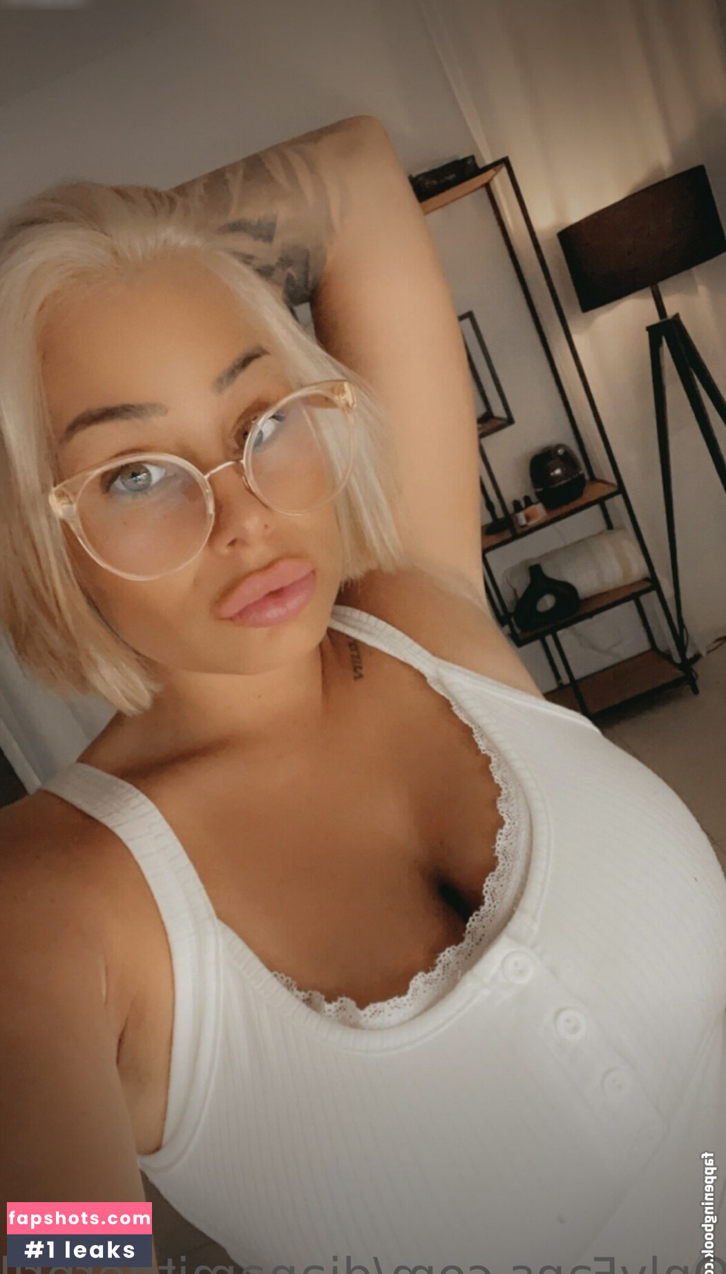 Diana Tamara Höfler gallery photo #4