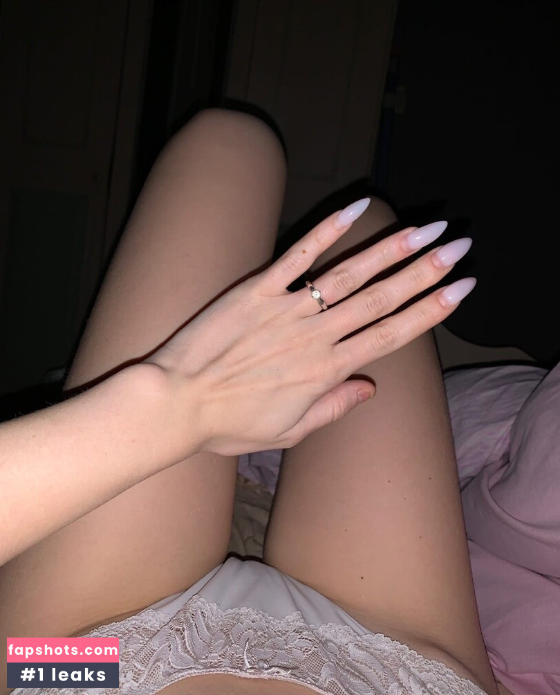 Diana Volynets gallery photo #30