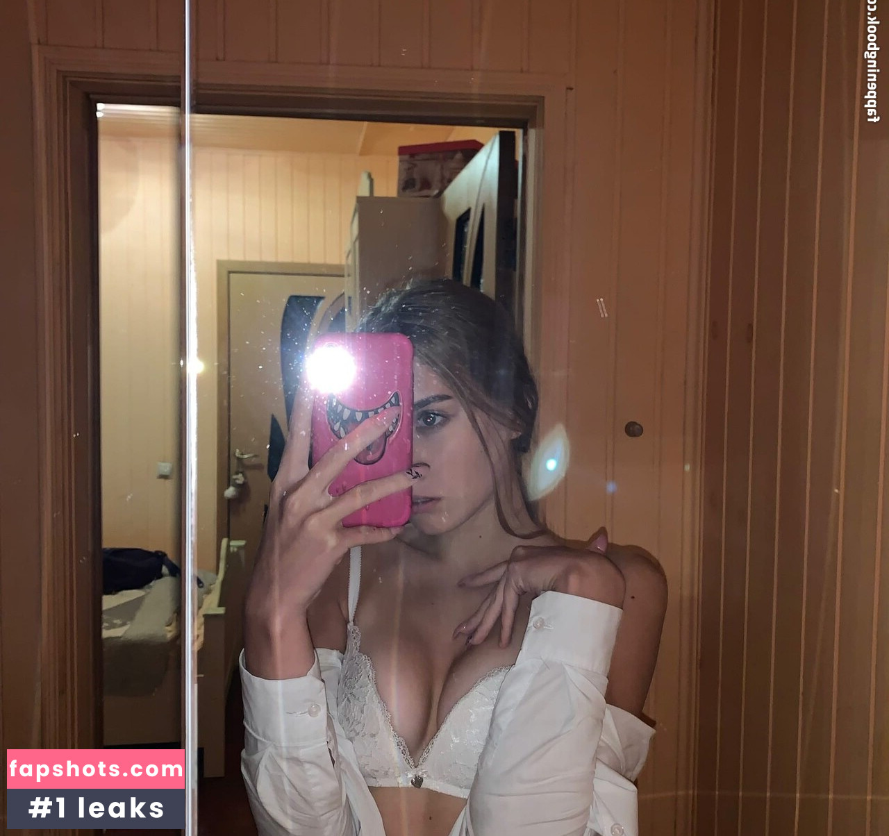 Diana Volynets gallery photo #31