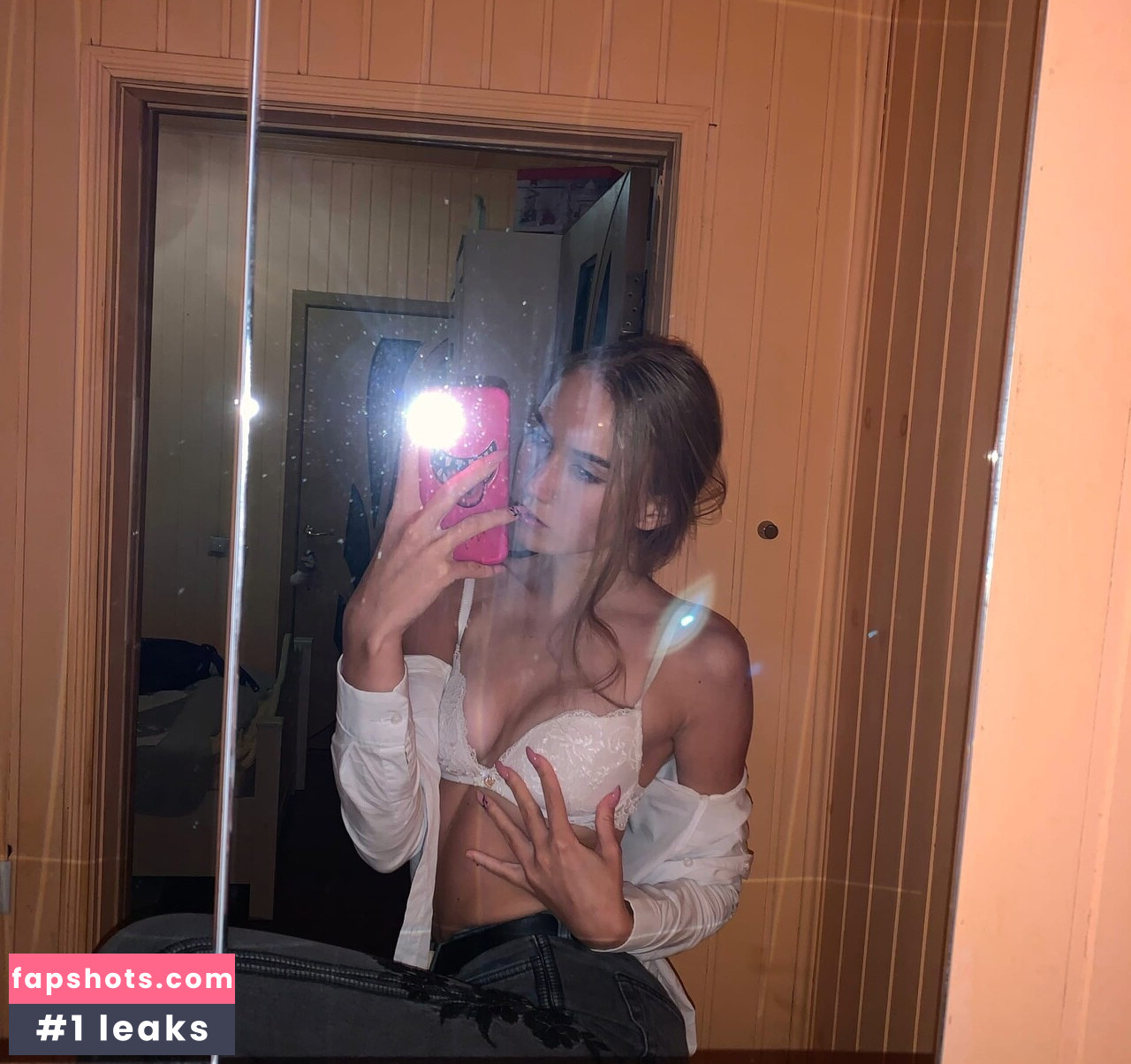 Diana Volynets gallery photo #7