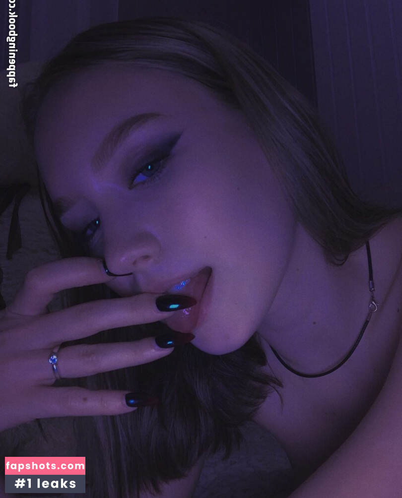 Diana Volynets gallery photo #8