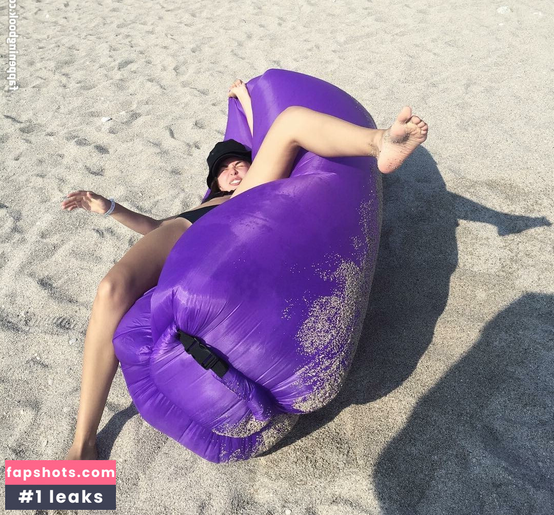 DianaRice gallery photo #7