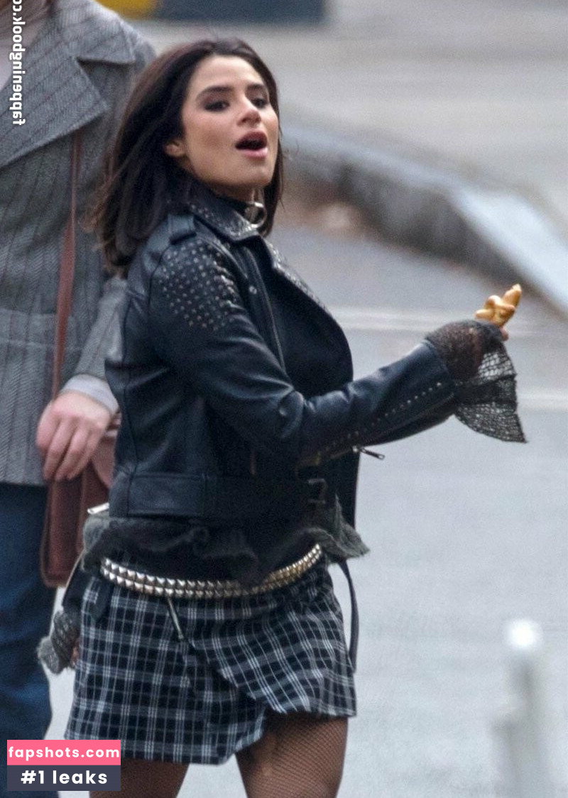 Diane Guerrero gallery photo #123