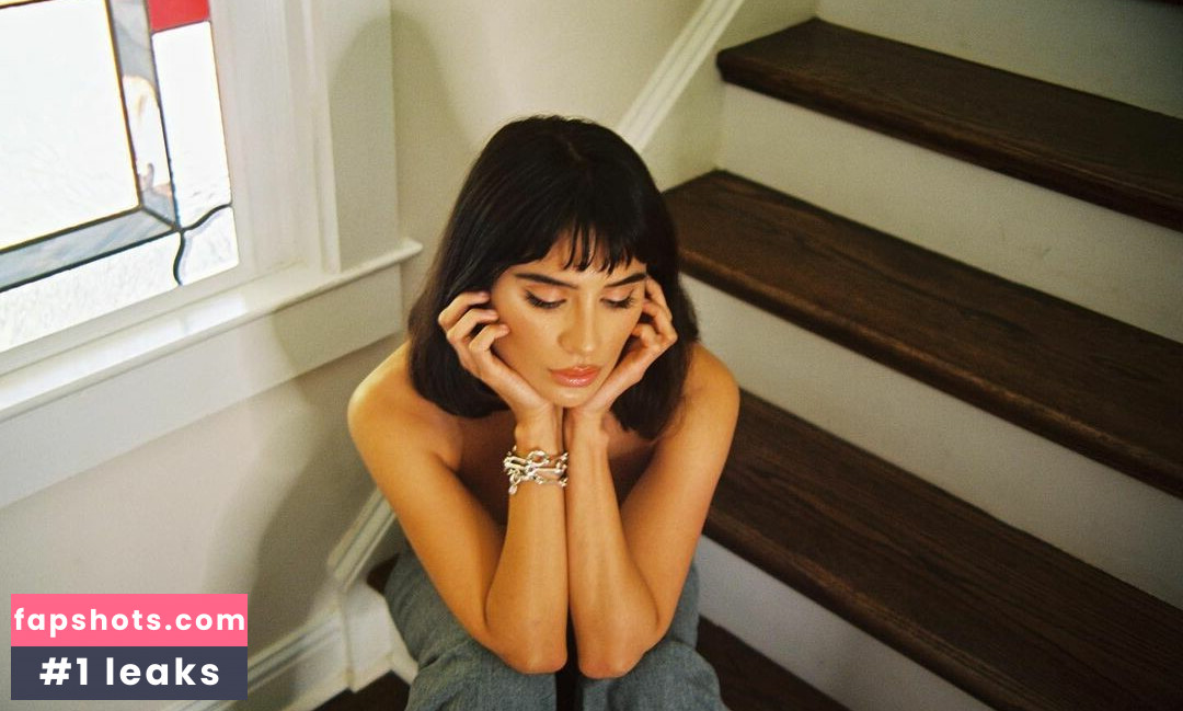 Diane Guerrero gallery photo #135