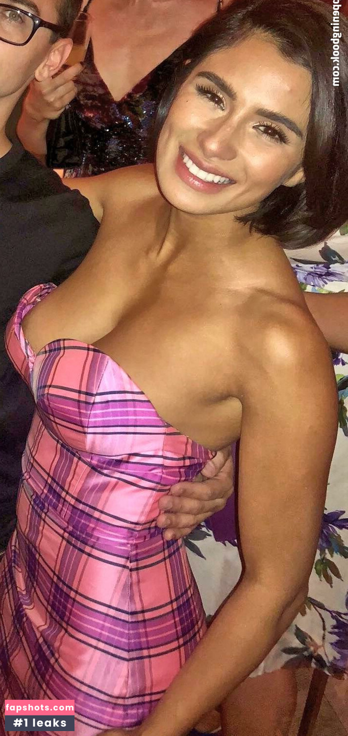 Diane Guerrero gallery photo #141