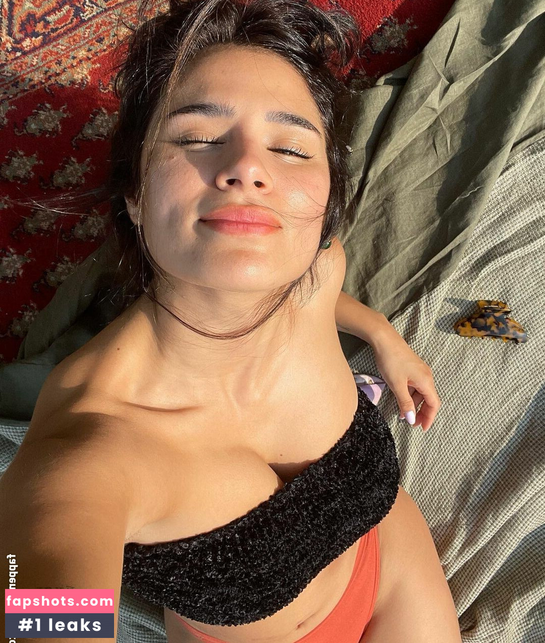 Diane Guerrero gallery photo #144