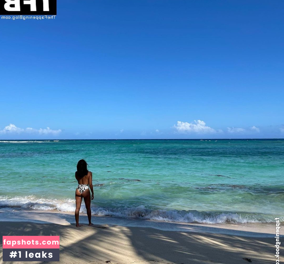 Diane Guerrero gallery photo #155