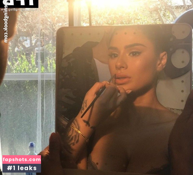 Diane Guerrero gallery photo #162