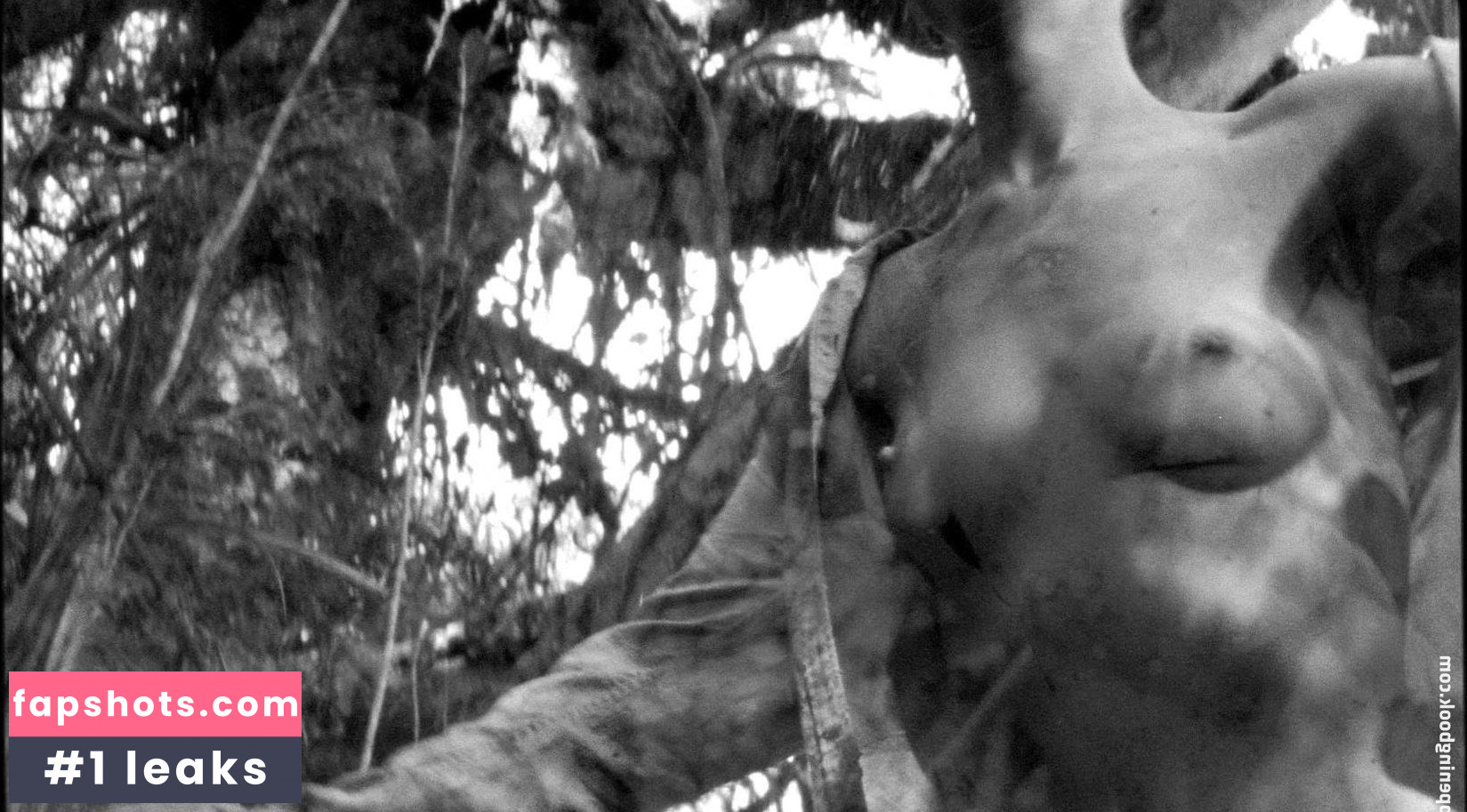 Diane Rouxel gallery photo #12