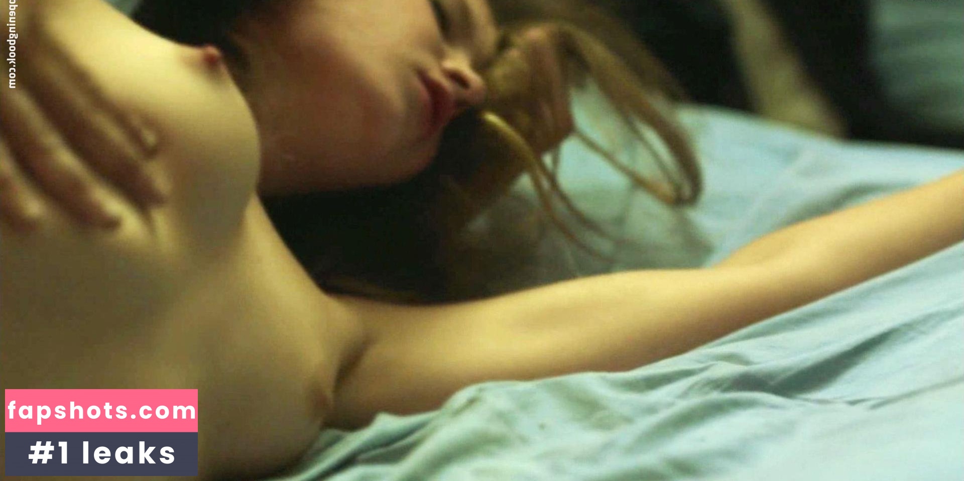 Diane Rouxel gallery photo #13