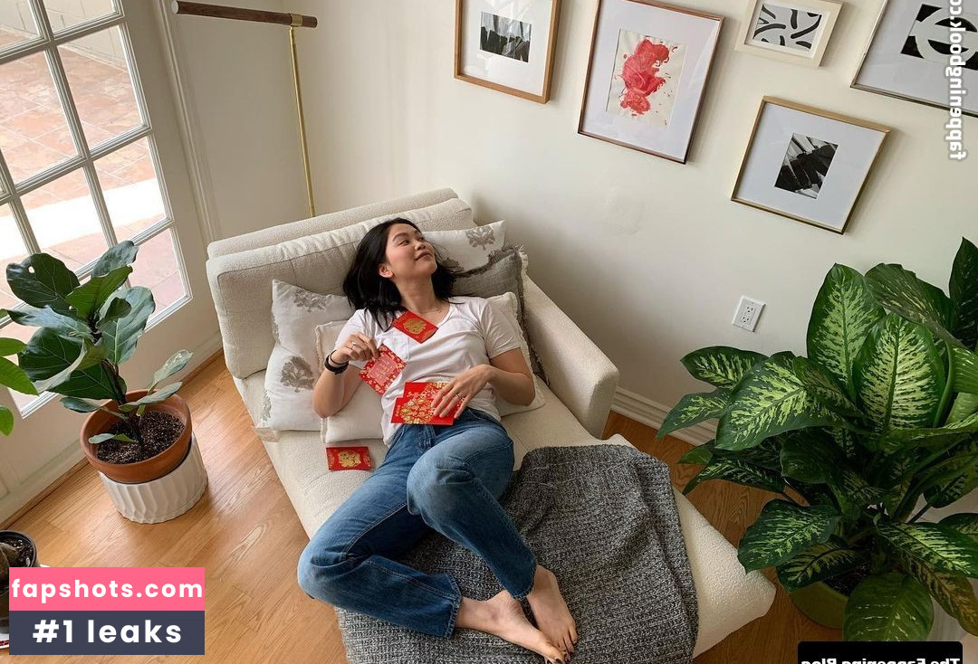 Dianne Doan nude babe gallery