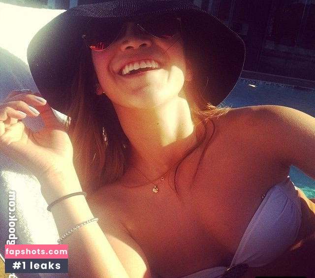 Dianne Doan gallery photo #12