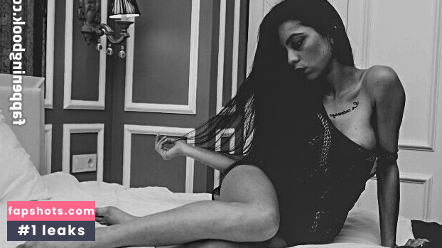 Didem Dinç gallery photo #27