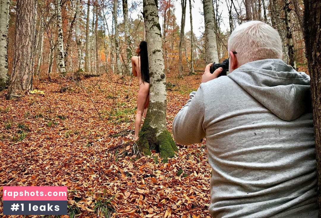 Didem Dinç gallery photo #50